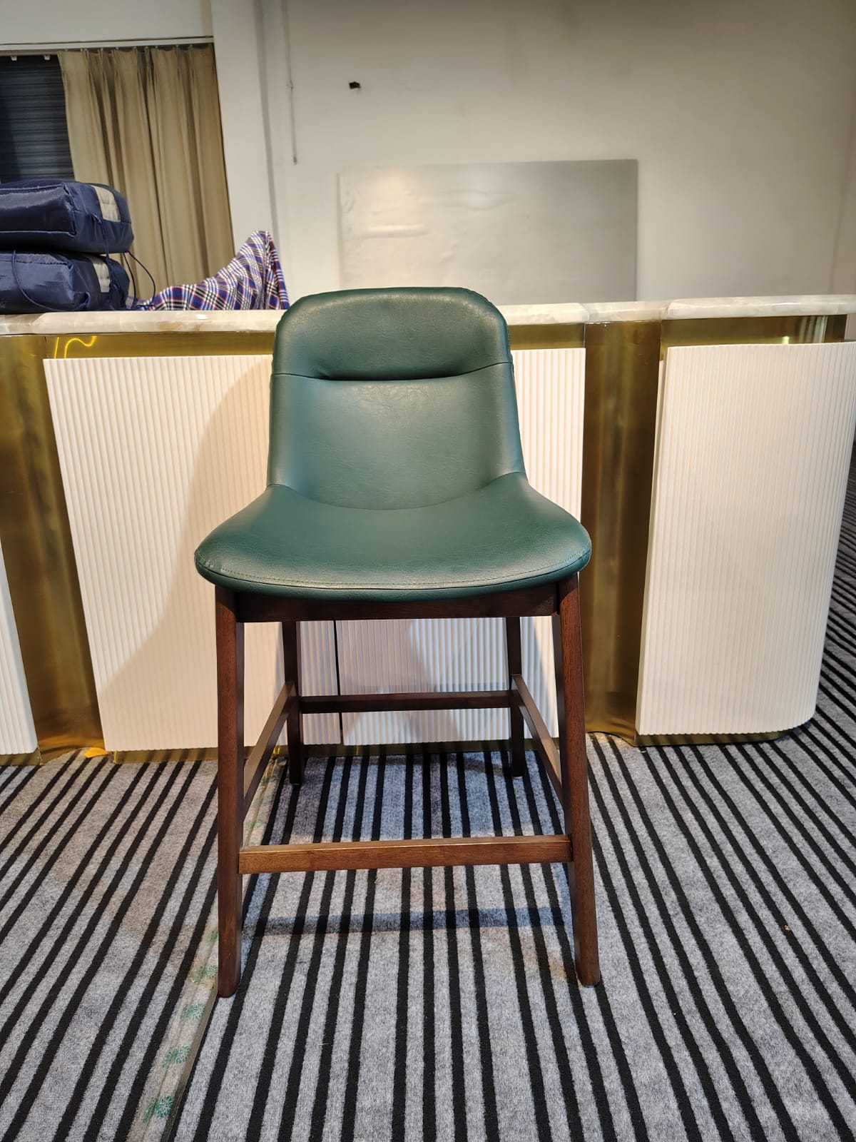 Emerald Luxe Bar Chair