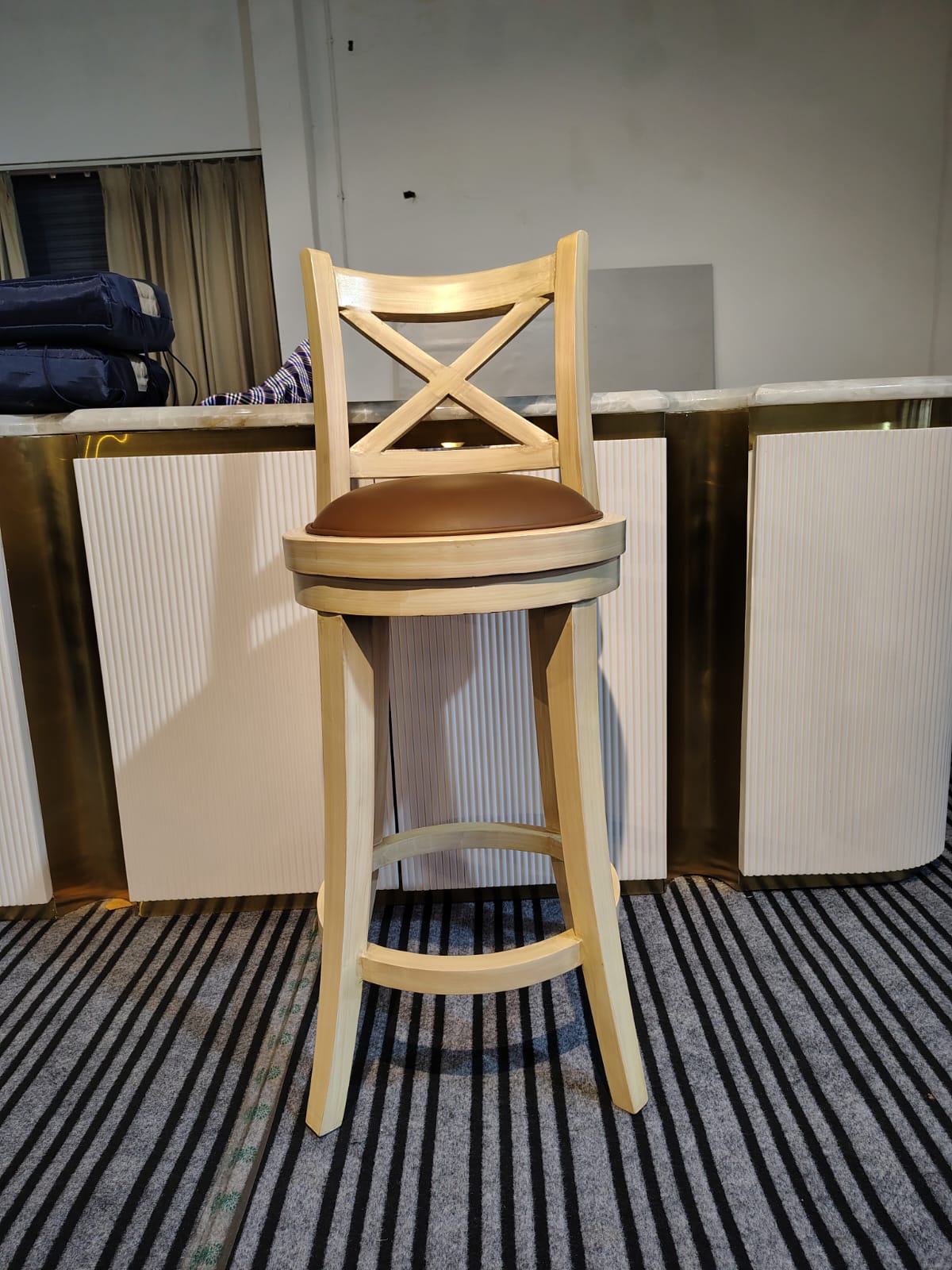 Classic Crossback Bar Stool