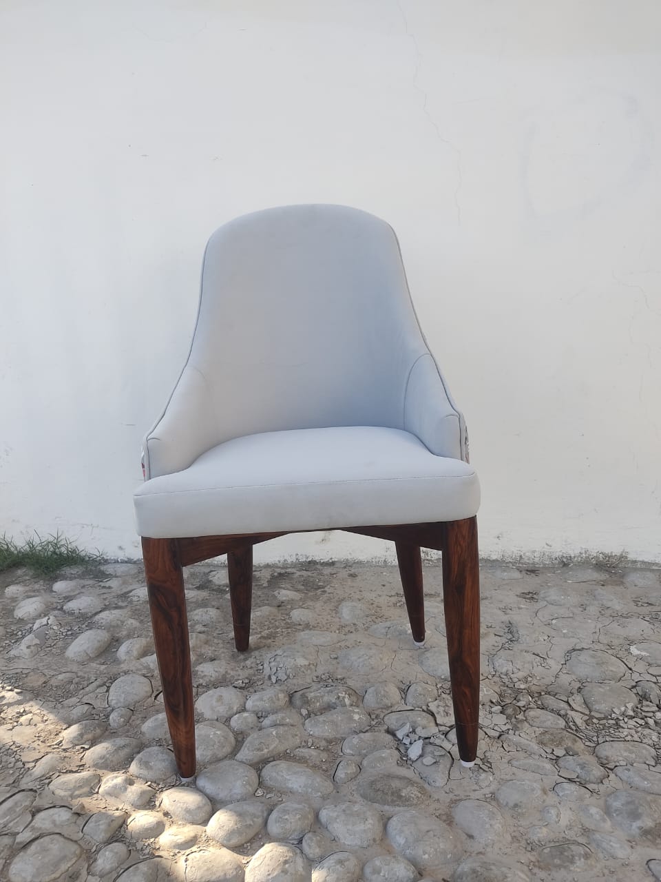 Ivory Curve Dining Chair thumbnail 1