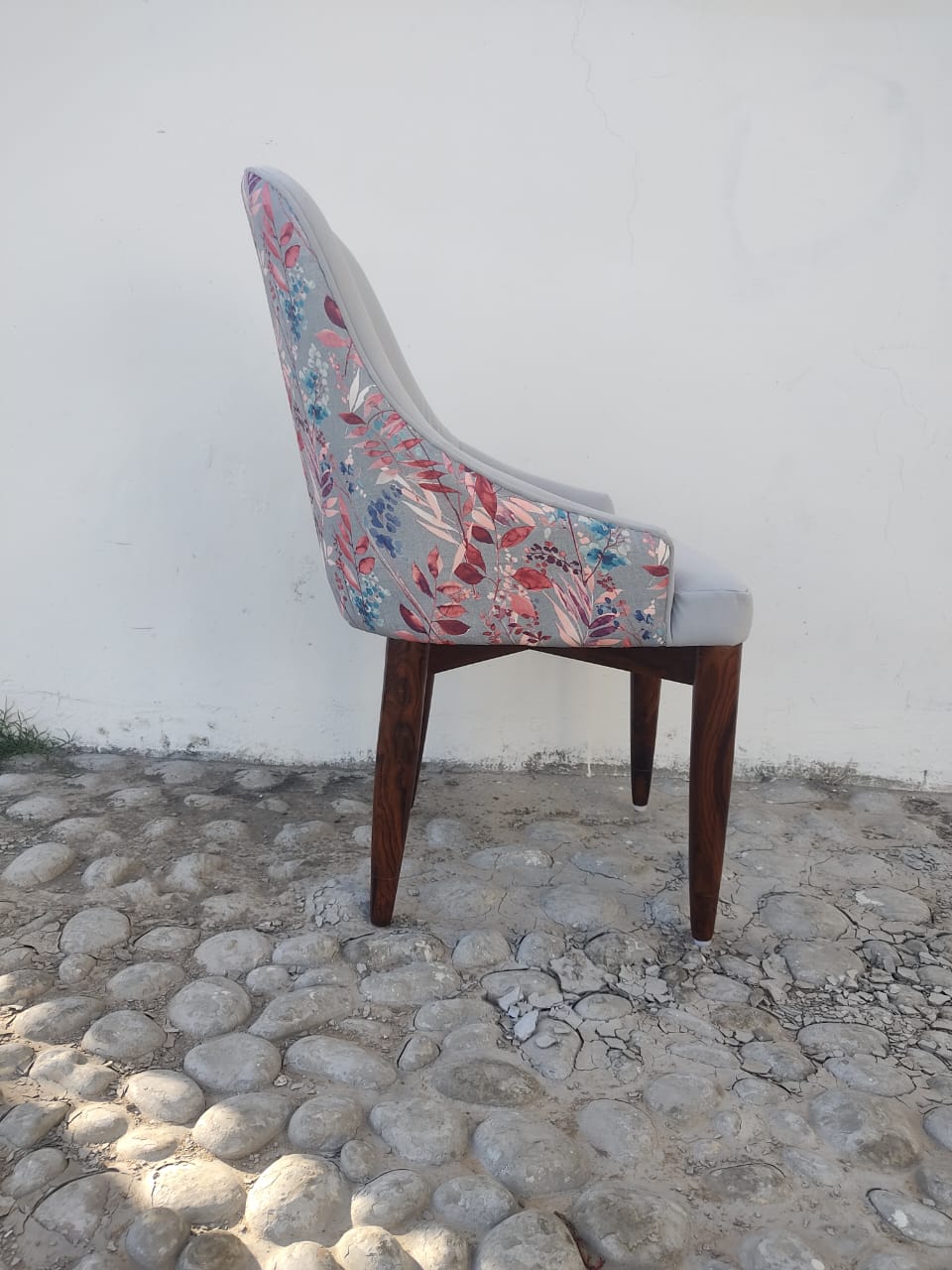 Ivory Curve Dining Chair thumbnail 2