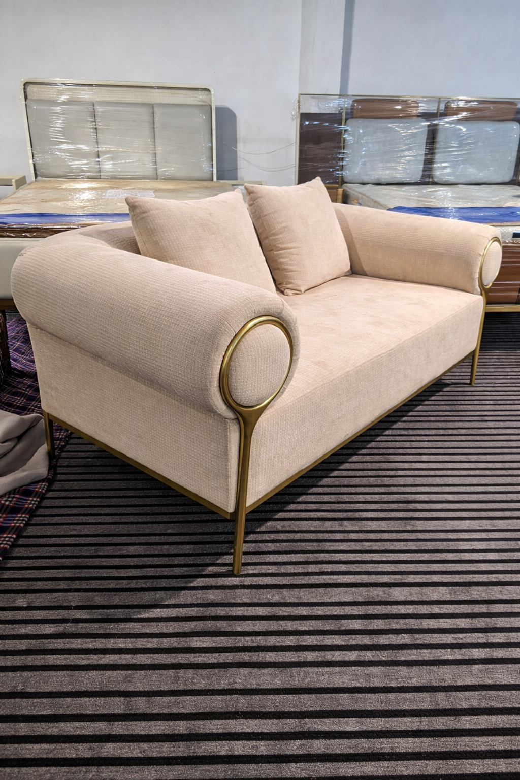 Luxury Gold Accent 2-Seater Sofa thumbnail 3